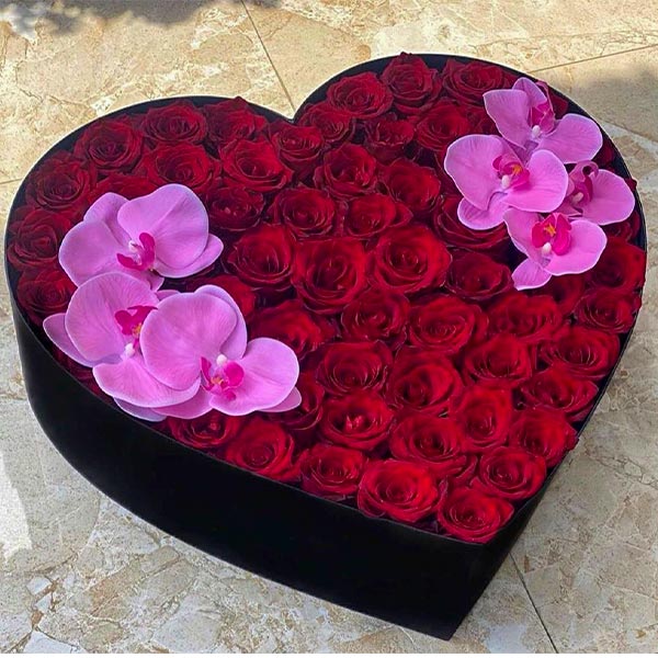 باکس گل لاکچری رز و ارکیده - باکس گل قلبی مدل 644 | گل فروشی آنلاین هما